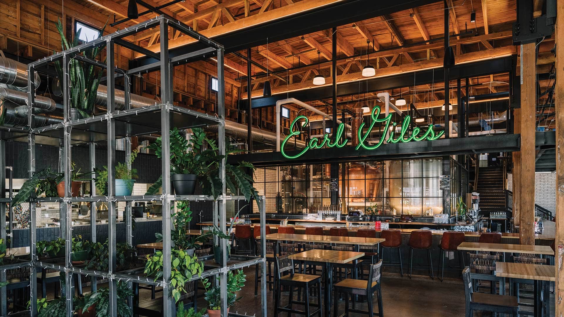photo-gallery-hospitality-entertainment-earl-giles-restaurant-and-distillery-05