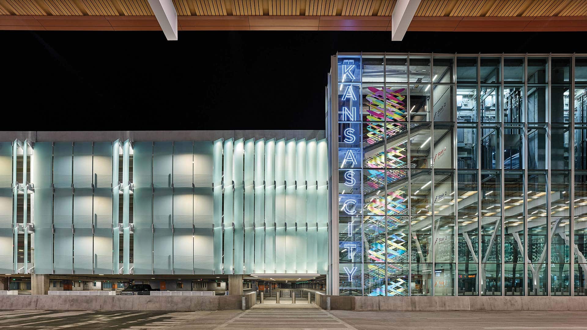 photo-gallery-garage-kansas-city-international-airport-parking-garage-06