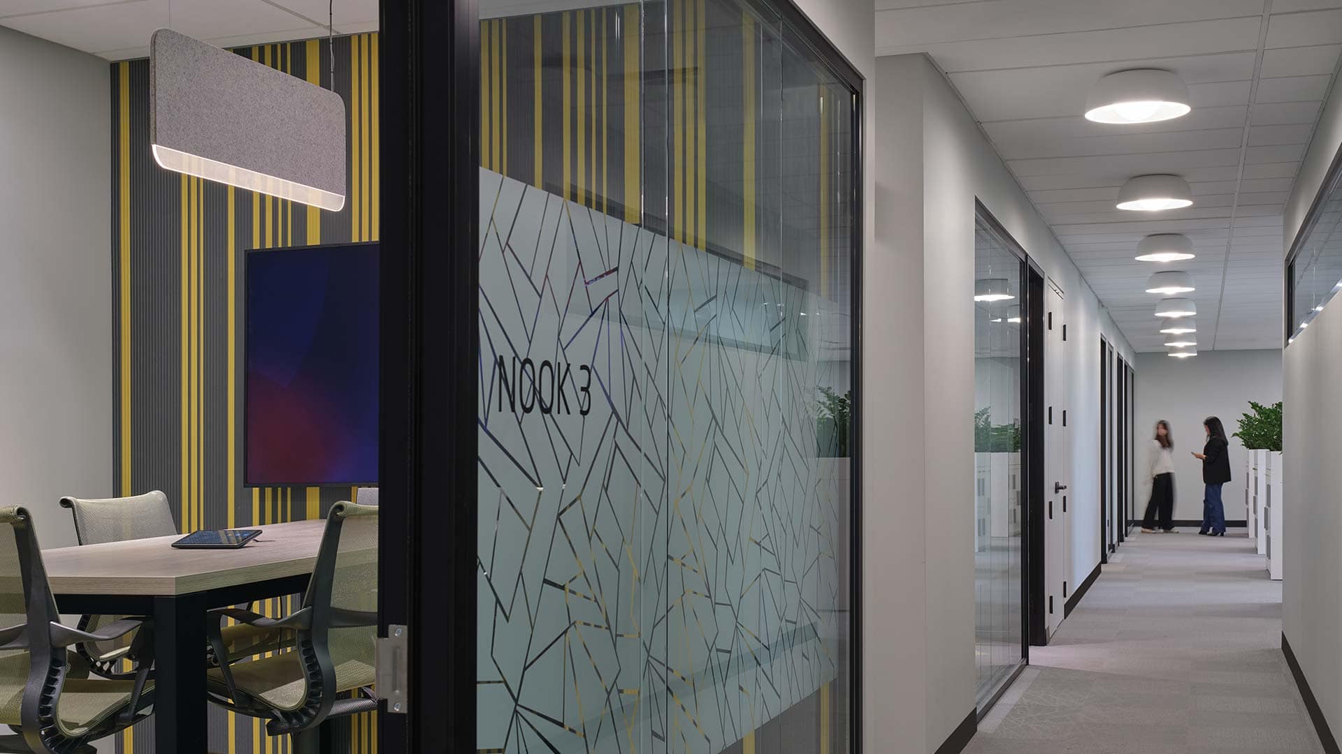 photo-gallery-commercial-office-mimecast-01