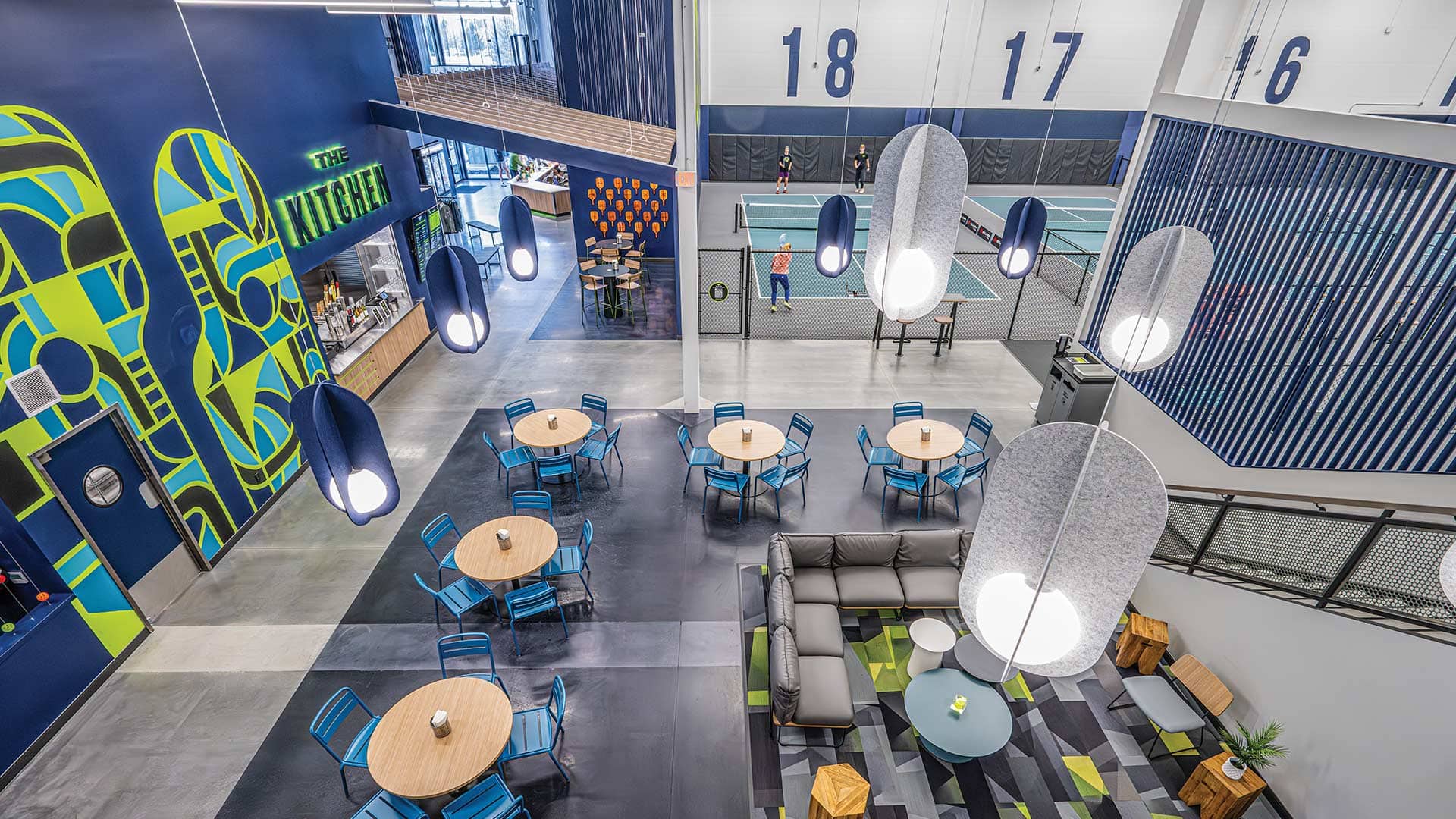 photo-gallery-hospitality-entertainment-the-flying-pickle-indoor-pickleball-center-01
