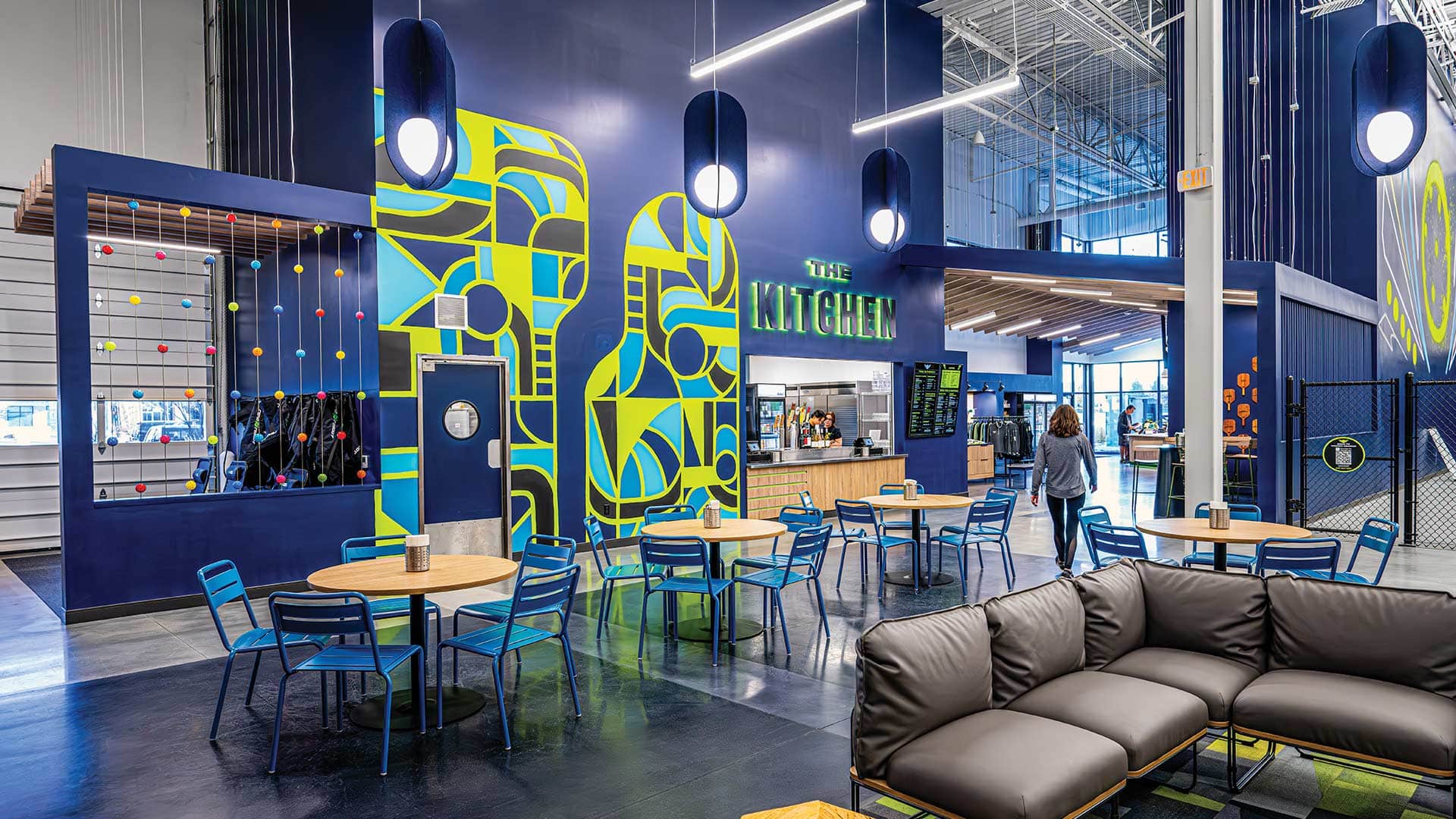 photo-gallery-hospitality-entertainment-the-flying-pickle-indoor-pickleball-center-03