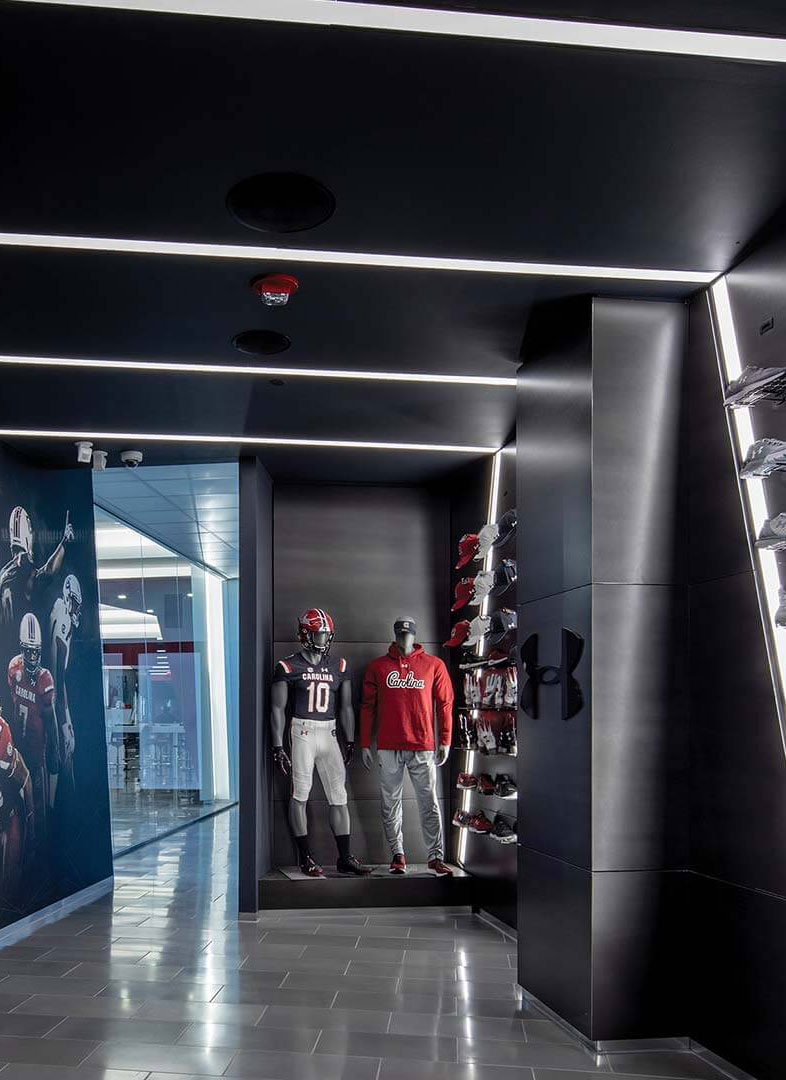 photogalleryhospitalityandentertainmentuniversityofsouthcarolinafootballtrainingoperationscenter005
