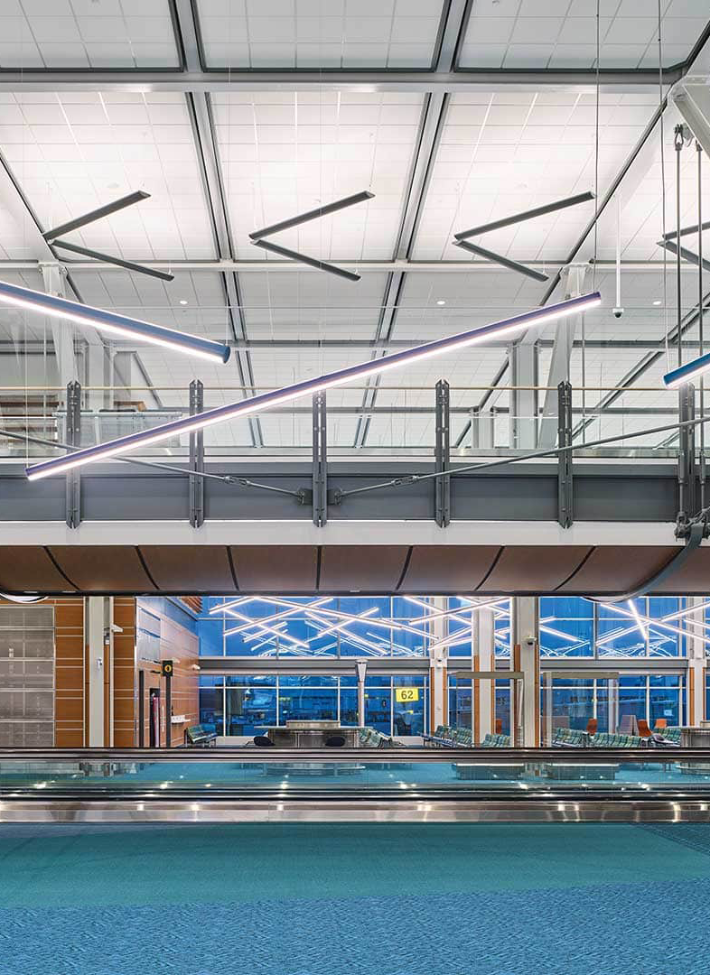 photo-gallery-transportation-vancouver-international-airport-pier-d-02